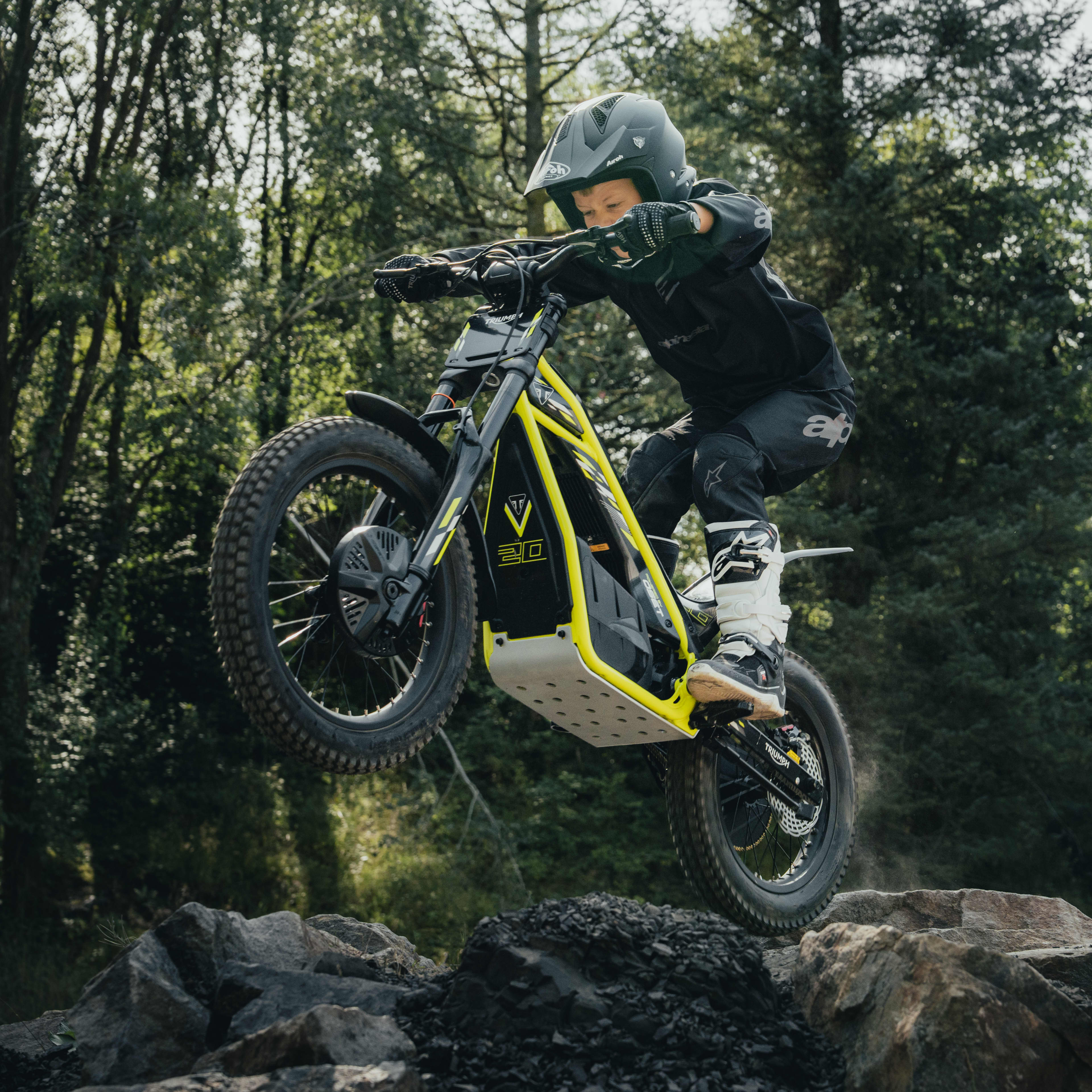 The TXP-20’s geometry, suspension, and brakes are designed for control, capability, and comfort as riders move into faster, more demanding environments.