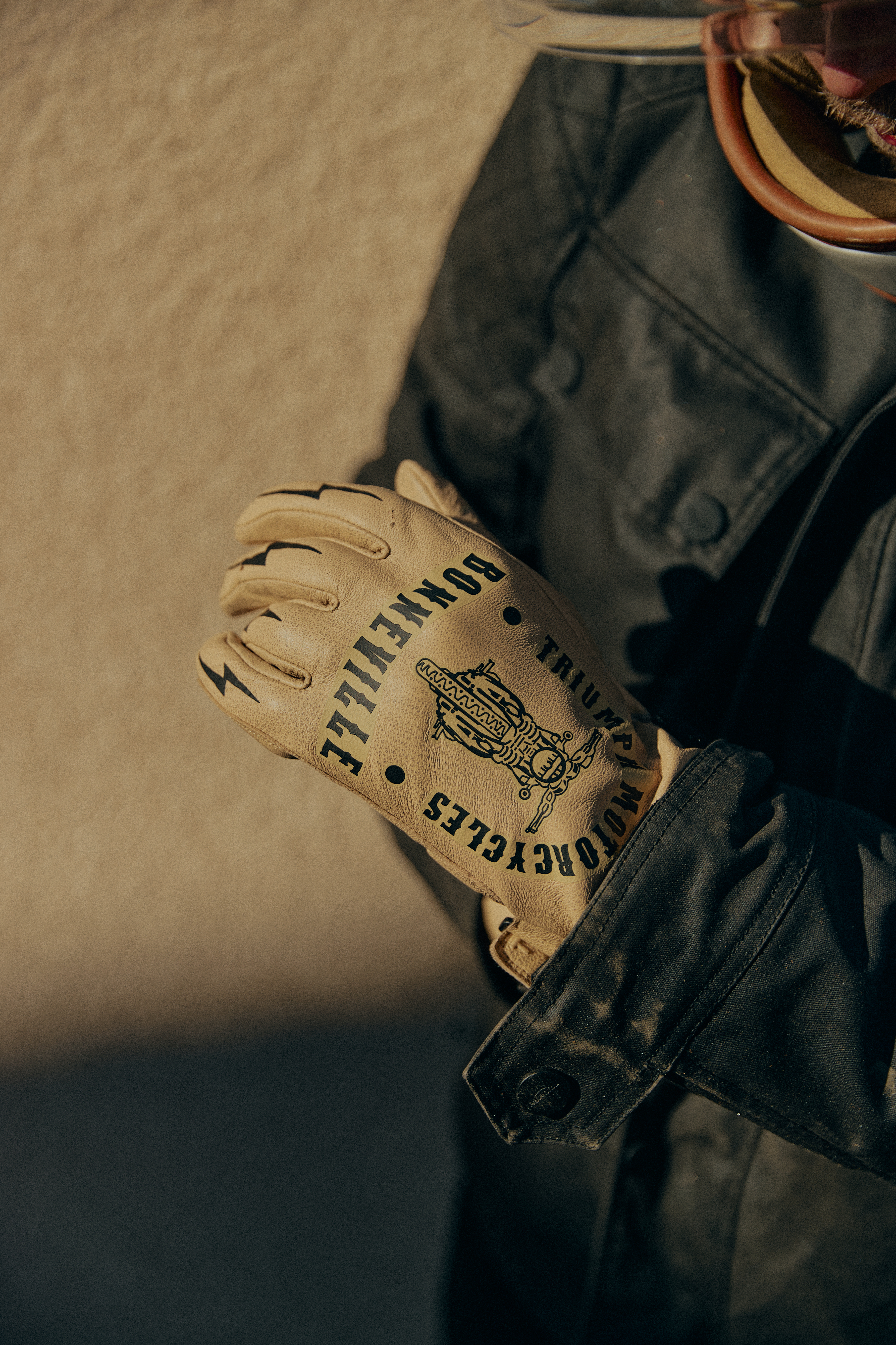 Bonneville Natural Gloves | Motorcycle Clothing