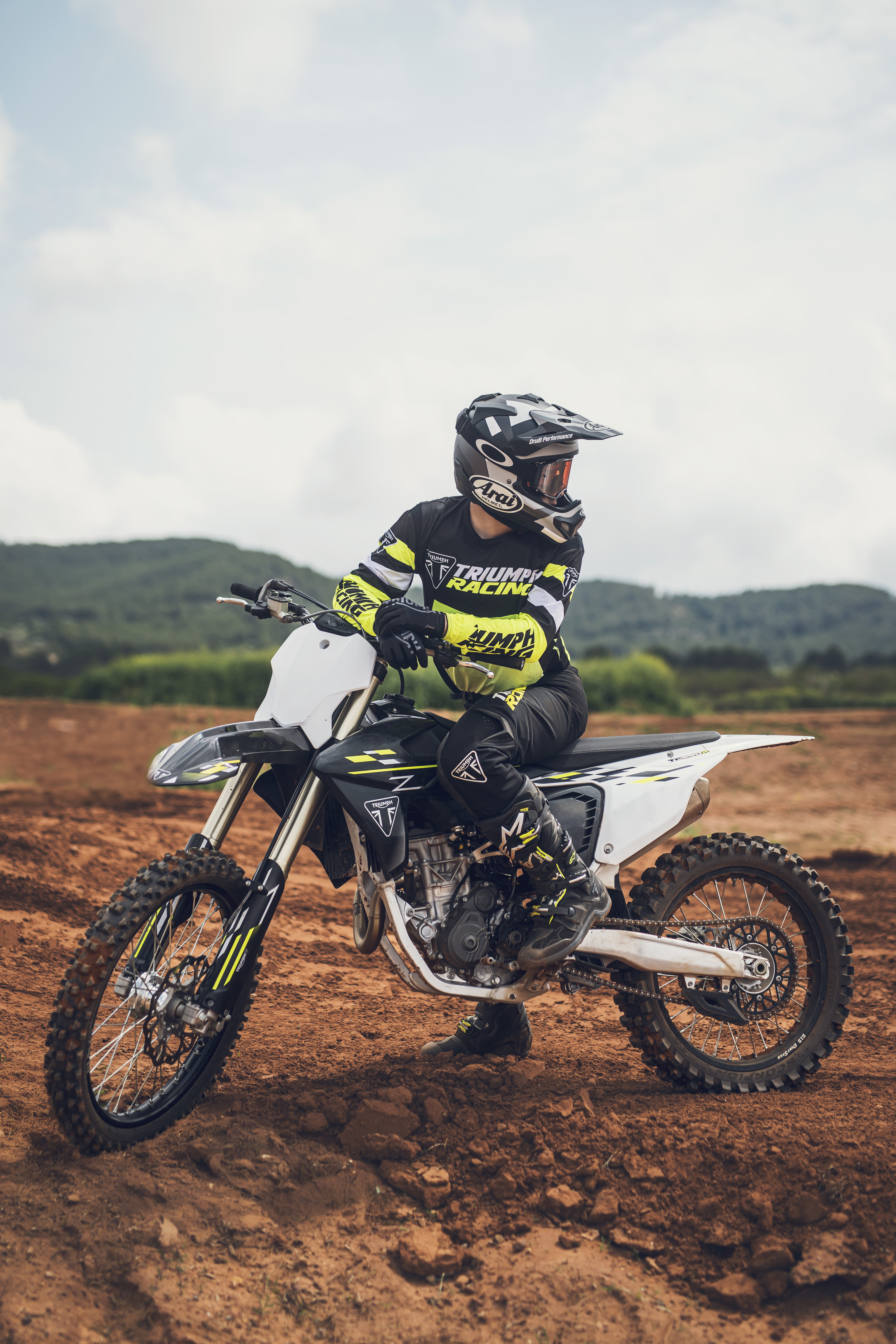 SCAR Titan Fußstütze Für Triumph TF250X (2024-2025) – 60 Mm Breit, 27 Zähne, Ultraleicht Ca. 300g/Paar