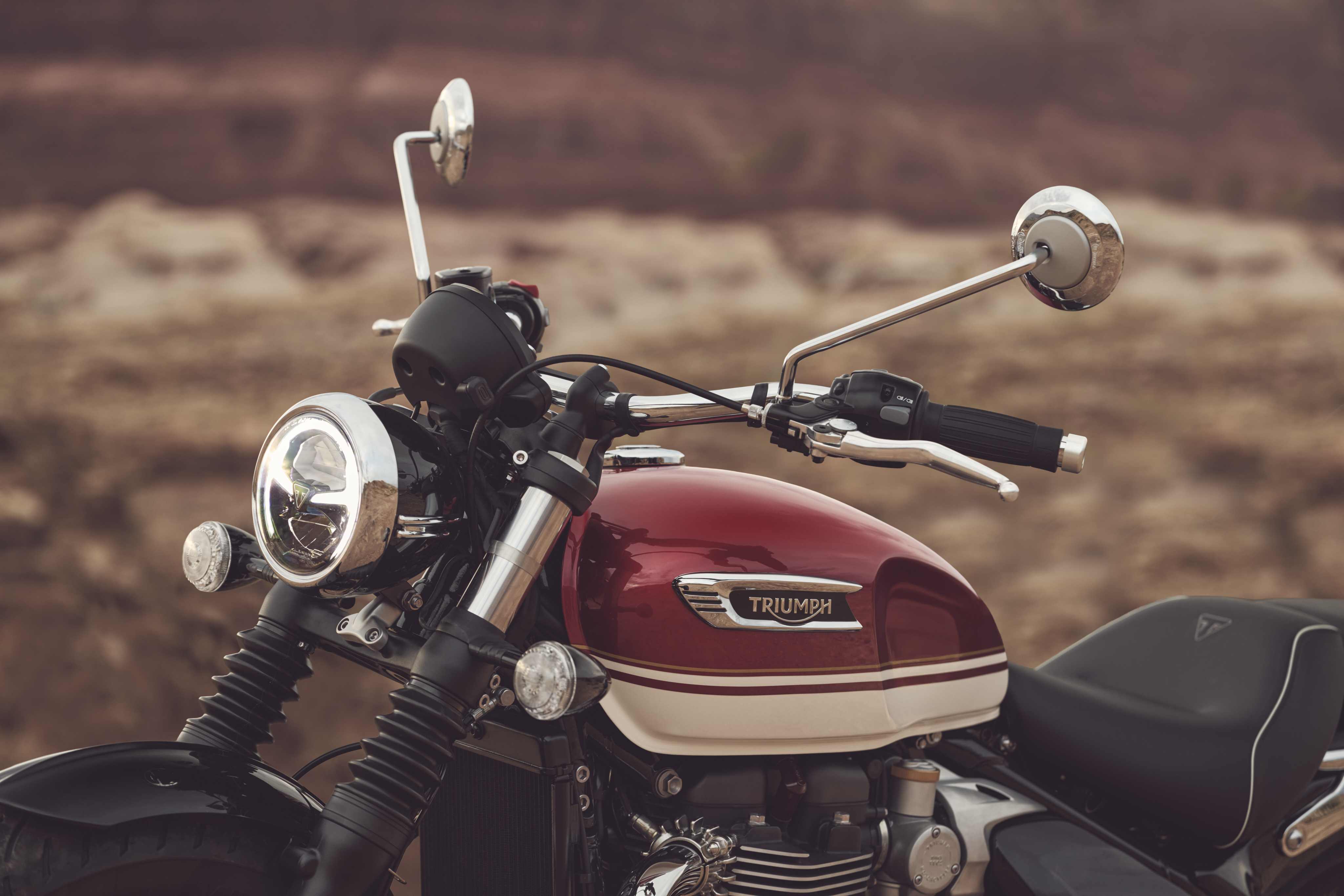 Bonneville Speedmaster | Modern Classic Bikes | Triumph Motorcycles